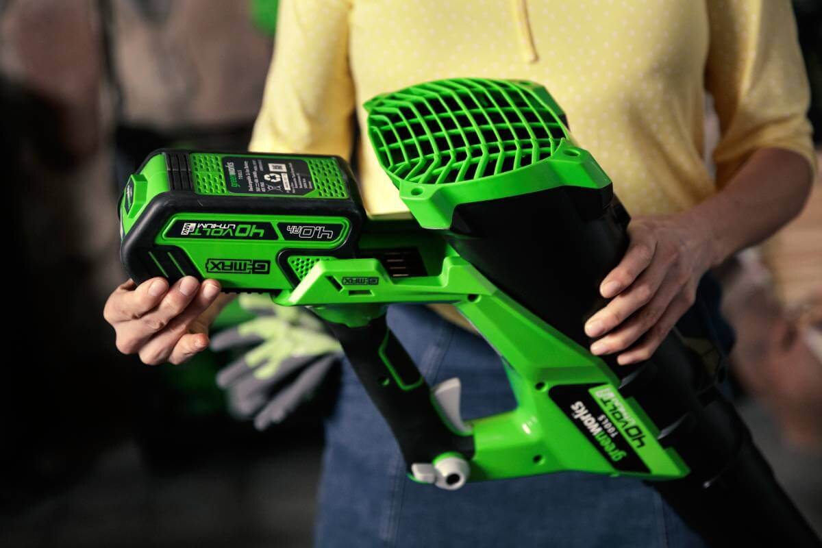 Воздуходувка аккумуляторная GREENWORKS G40ABK4 (2400807UB)
