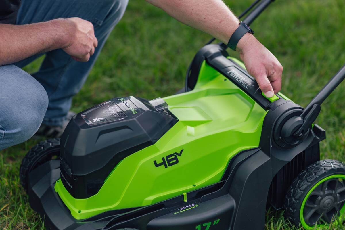 Газонокосилка аккумуляторная GREENWORKS G24X2LM411 (2520907UD) [2х24В, 2х4.0 Ач, з/у]