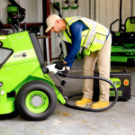 Райдер садовый аккумуляторный GREENWORKS ZTCS92 (7405407)