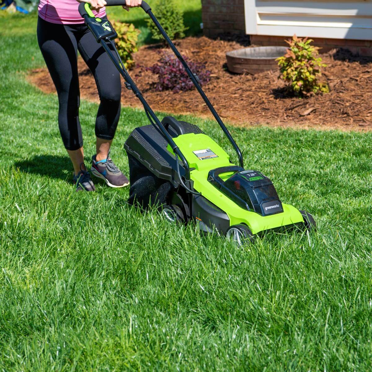 Газонокосилка аккумуляторная GREENWORKS G24LM32K2 (2509607)