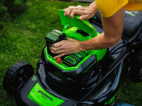 Газонокосилка аккумуляторная самоходная GREENWORKS GD40LM46SP (2506807UH) [40В, 1х8.0 Ач, з/у]
