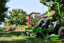 Райдер садовый аккумуляторный GREENWORKS ZTC152 (7405107)