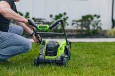 Газонокосилка аккумуляторная GREENWORKS GD24X2LM361 (2520707) [2х24В, без акб и з/у]