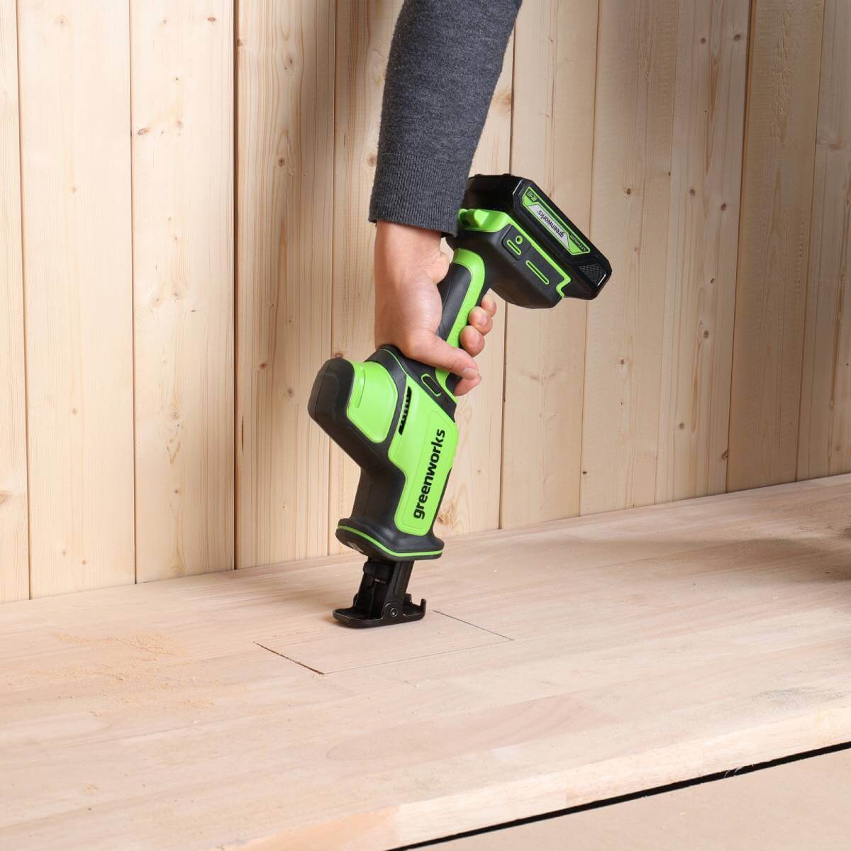 Пила сабельная аккумуляторная GREENWORKS GPT-CRS-25 (1200507CUA)