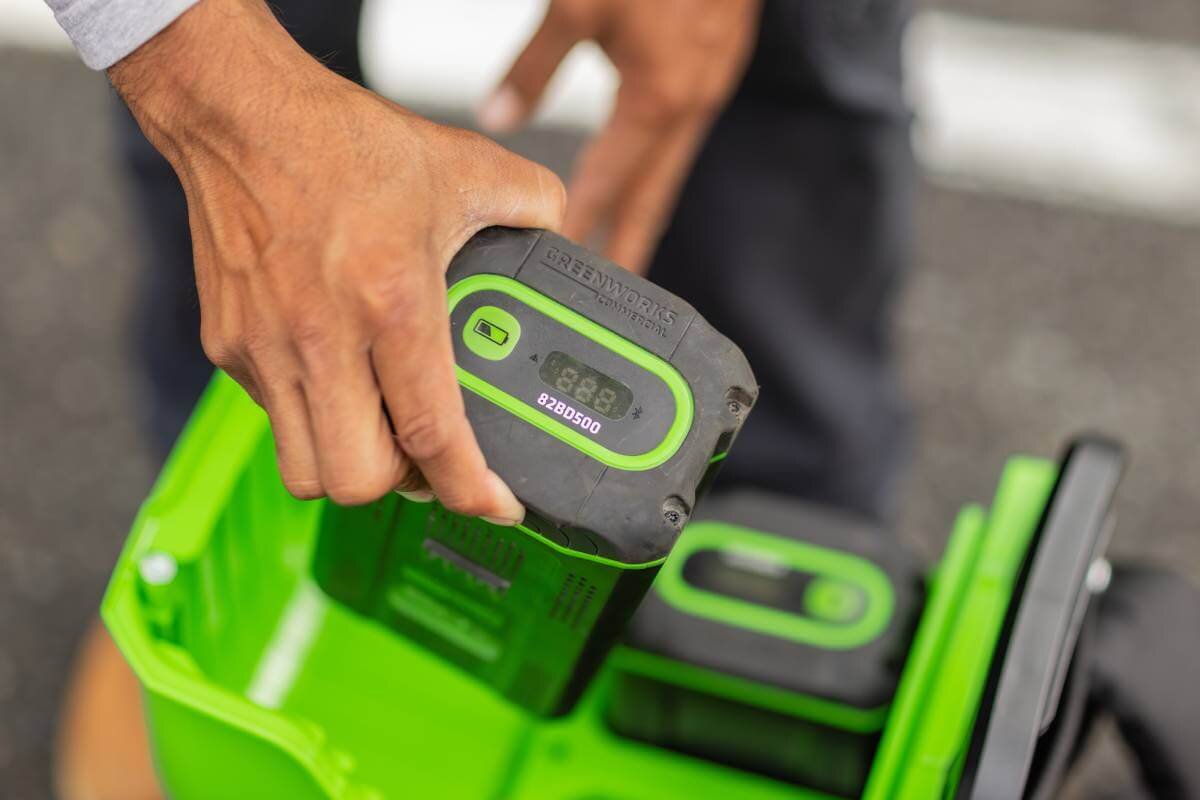 Воздуходувка аккумуляторная ранцевая GREENWORKS GD82BP2 (2408307) [82В, без акб и з/у]