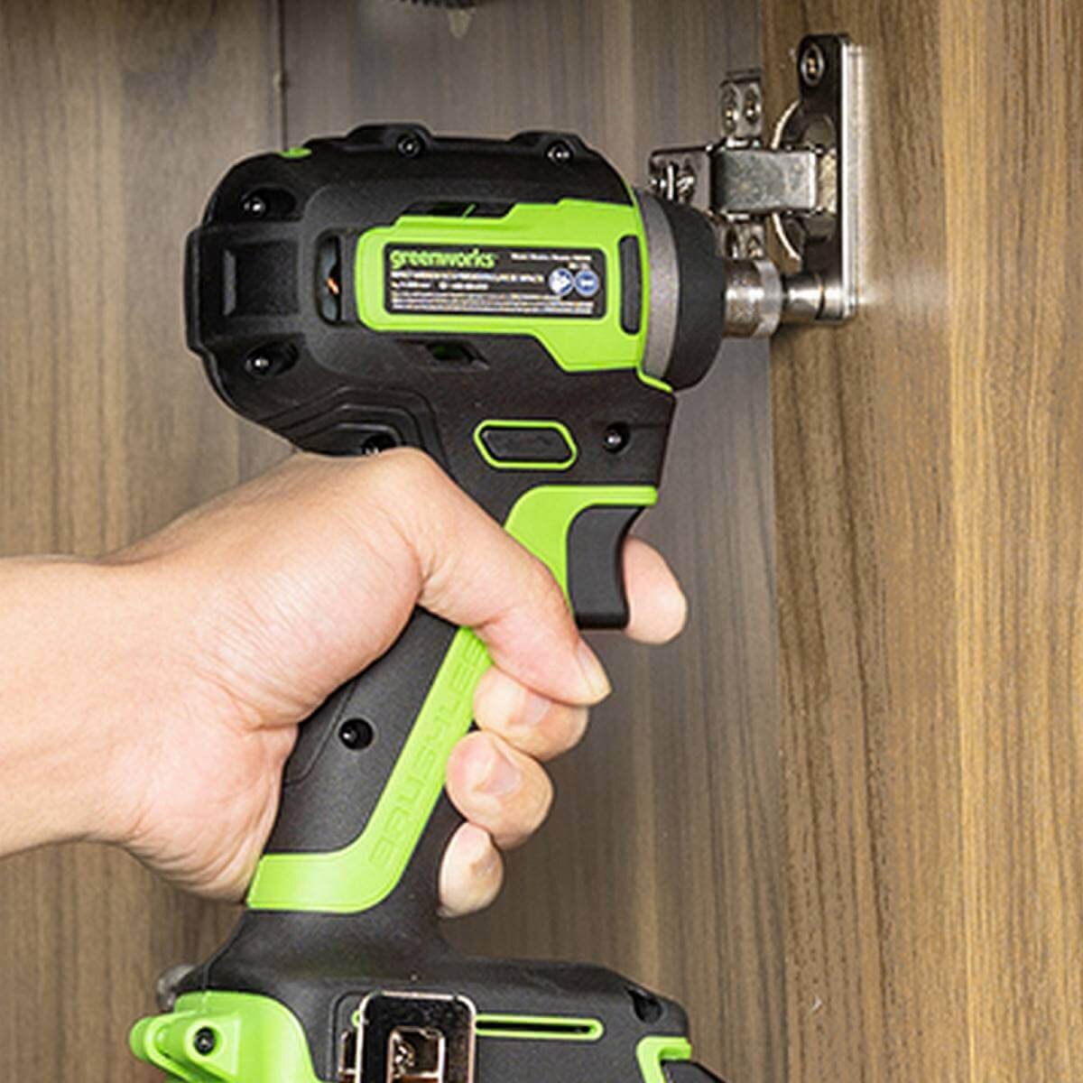 Гайковерт аккумуляторный ударный GREENWORKS G24IW200 (3803607CUA)