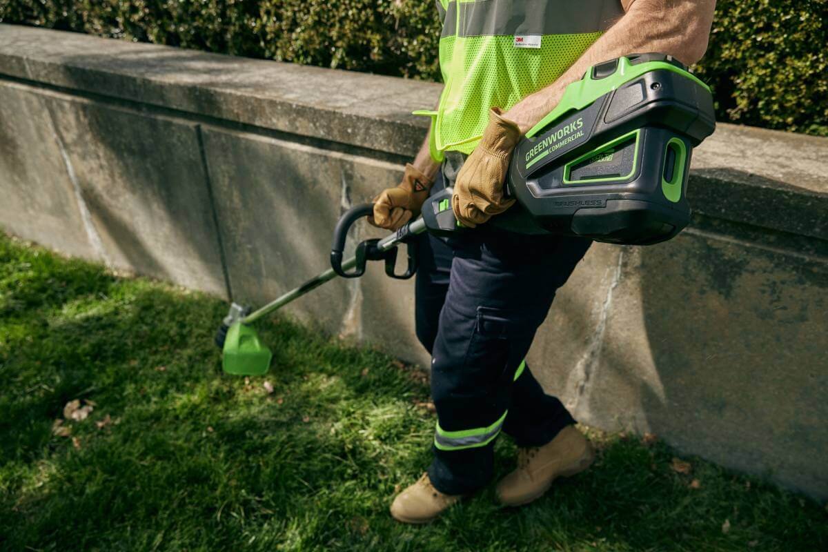Триммер аккумуляторный GREENWORKS GD82BCB (2110707UB) [82В, 1х5.0 Ач, з/у]