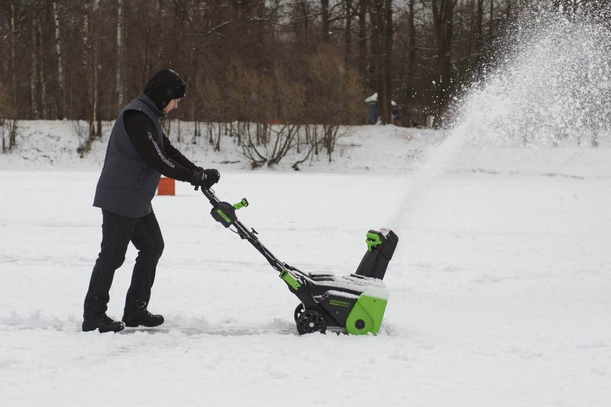 Снегоуборщик аккумуляторный GREENWORKS GD82STK5 (2602507UB)