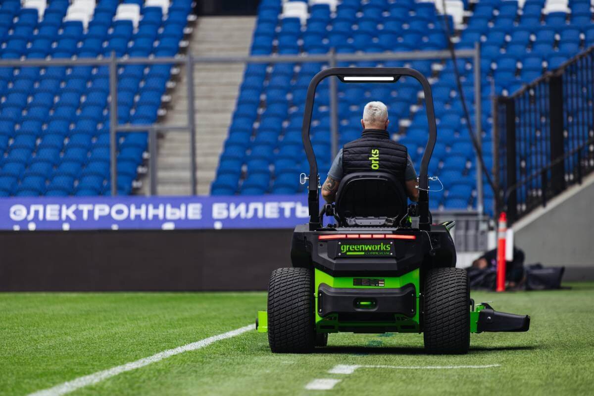 Райдер садовый аккумуляторный GREENWORKS ZTC152 (7405107)