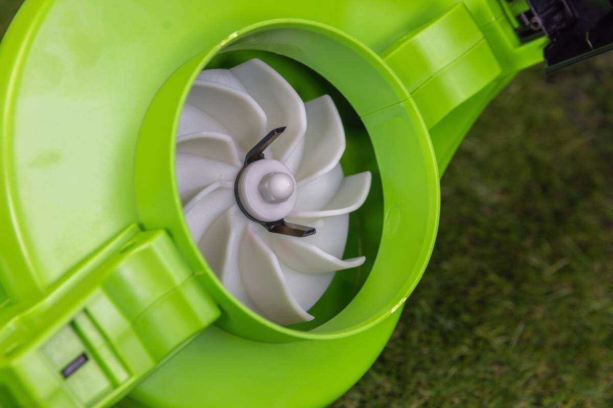 Воздуходувка аккумуляторная GREENWORKS GD40BVIIK4 (2406907UB)