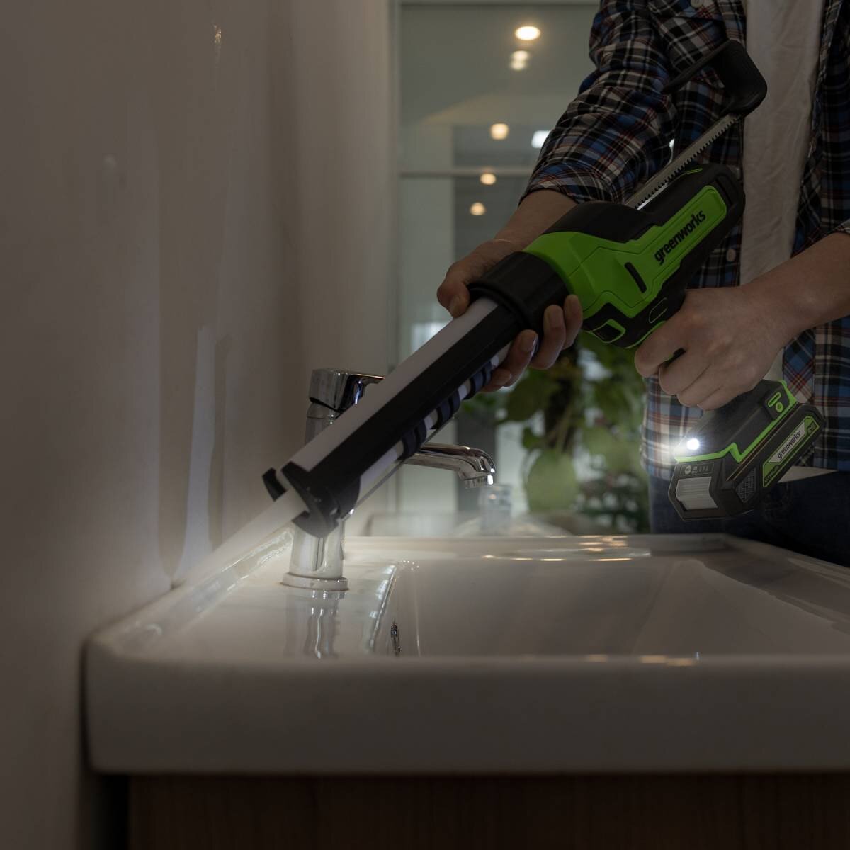 Пистолет для герметика аккумуляторный GREENWORKS G24CAU (3501707UA)