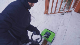 Снегоуборщик аккумуляторный GREENWORKS GD40SSK4 (2600807UB)
