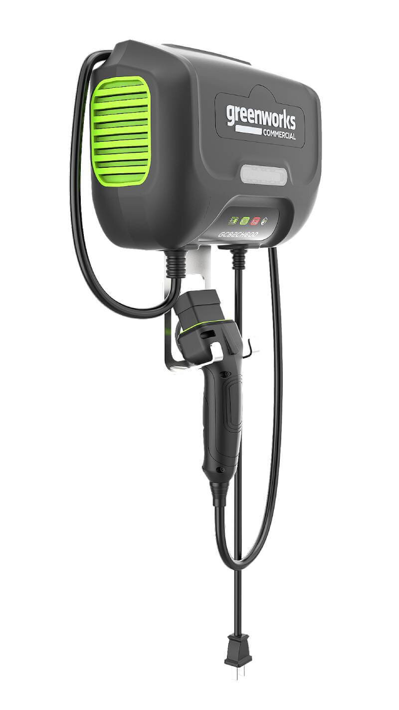 Зарядное устройство для трактора и райдера GREENWORKS Commercial G82C 82.0V 8А (2955407)