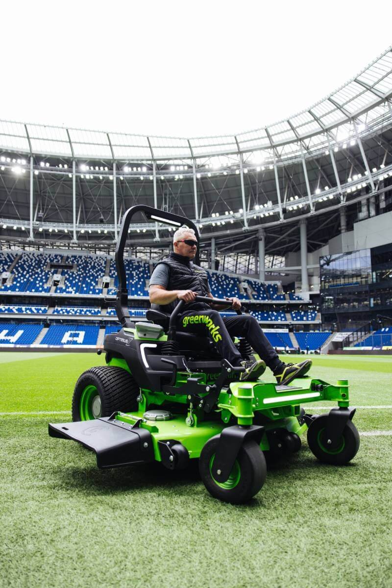 Райдер садовый аккумуляторный GREENWORKS ZTC152 (7405107)