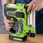 Нейлер аккумуляторный GREENWORKS GD24BN (3400707CUA)