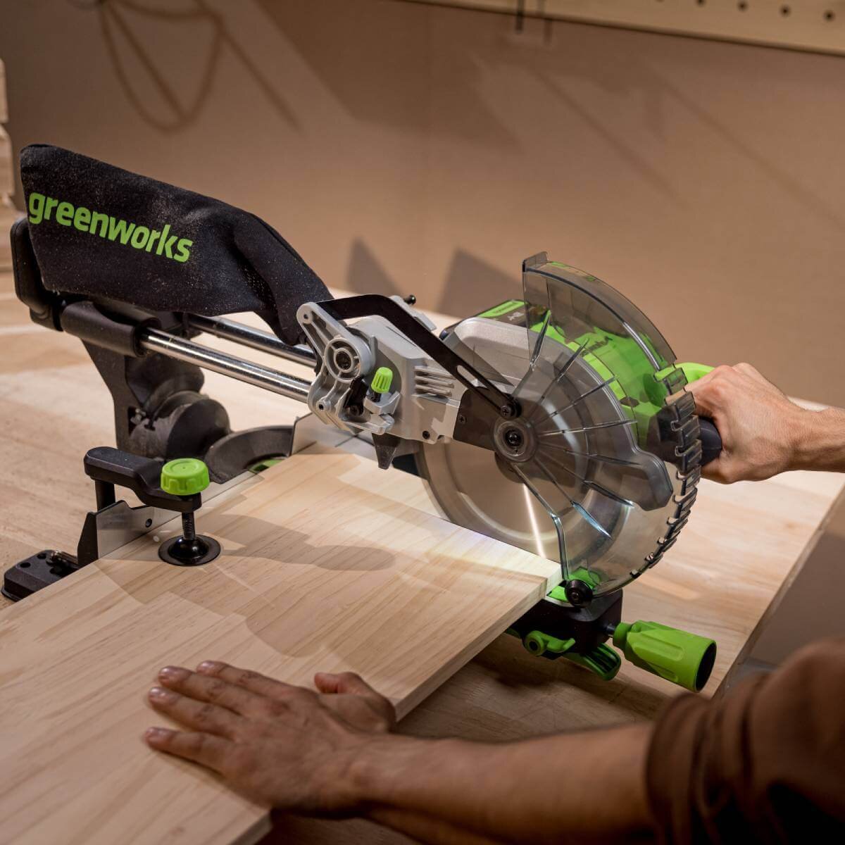 Пила торцовочная аккумуляторная GREENWORKS GD24MS216 (1501707UH)