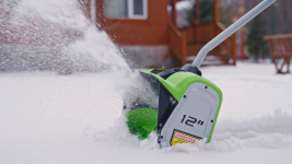 Снегоуборщик аккумуляторный GREENWORKS GD40SSK4 (2600807UB)