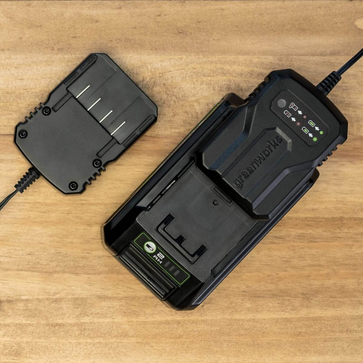 Зарядное устройство для аккумуляторов GREENWORKS G24UC2 для Li-ion 24V (2946207)