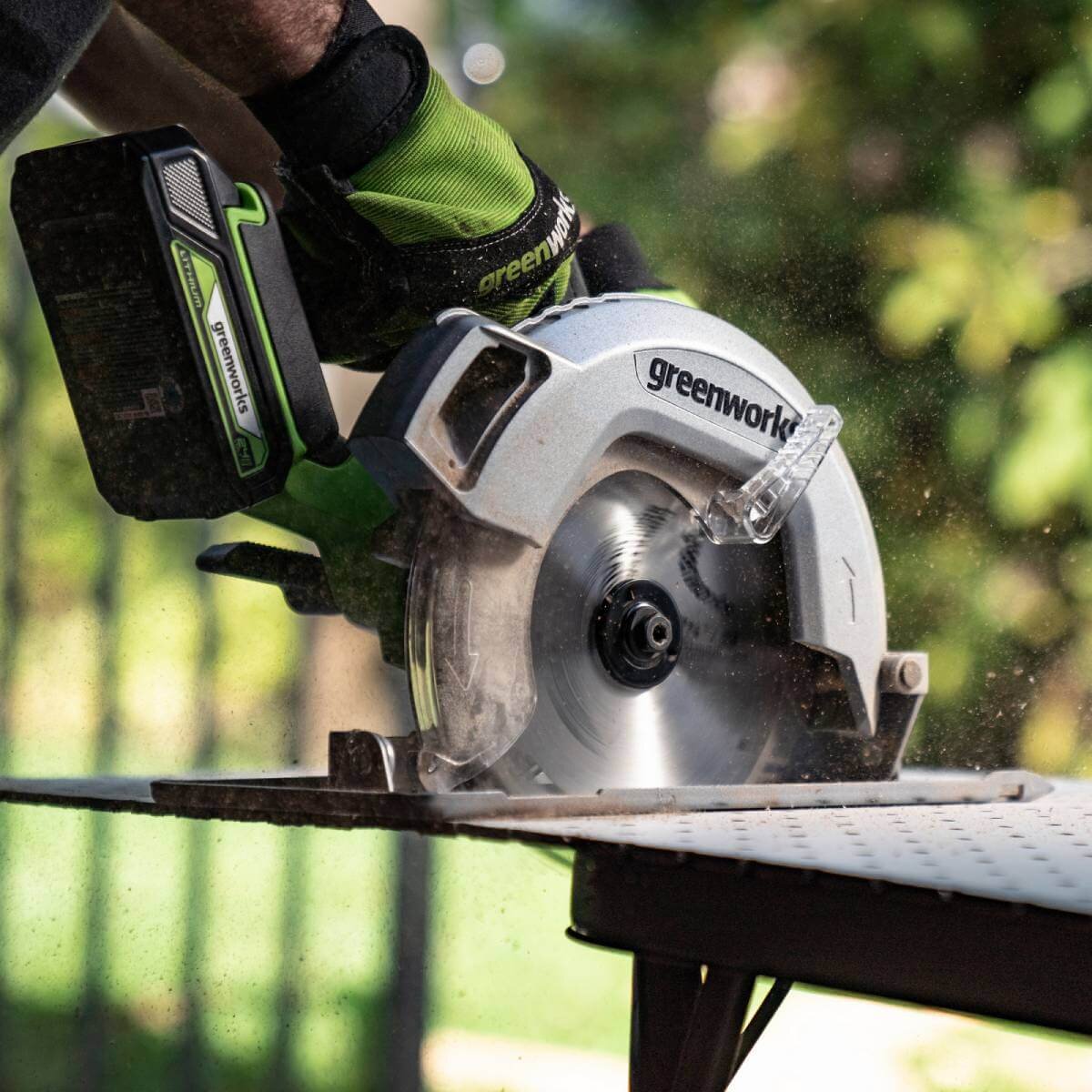 Пила дисковая аккумуляторная GREENWORKS GD24CS (1500907CUB)